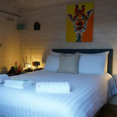 West Wicklow Glamping With Hot Tub Kemping *